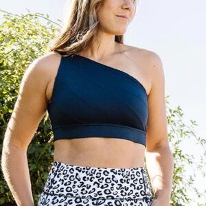 Kiava Asymmetric Sports Bra Midnight Blue Navy Gym to Swim Size Large